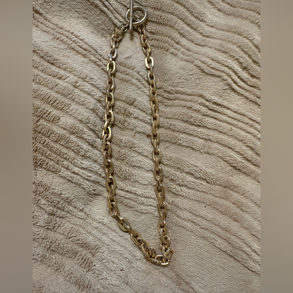 Elegant Gold Chain Necklace